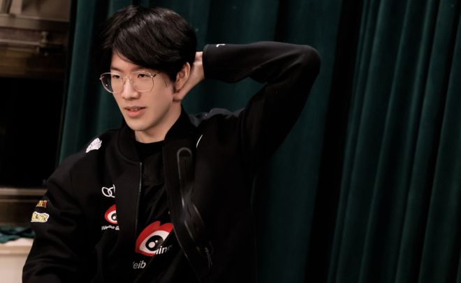 Falcons , 3DMAX , TyLoo , 和 aurora 在 FISSURE Playground 2 中赢得初赛