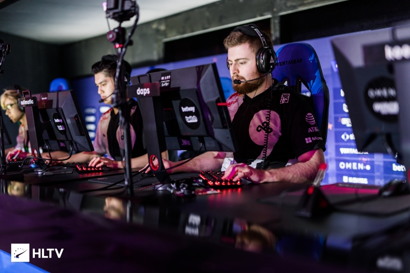 GOAT！Faker成为LOL赛事首位单一联赛登场1000场比赛的选手