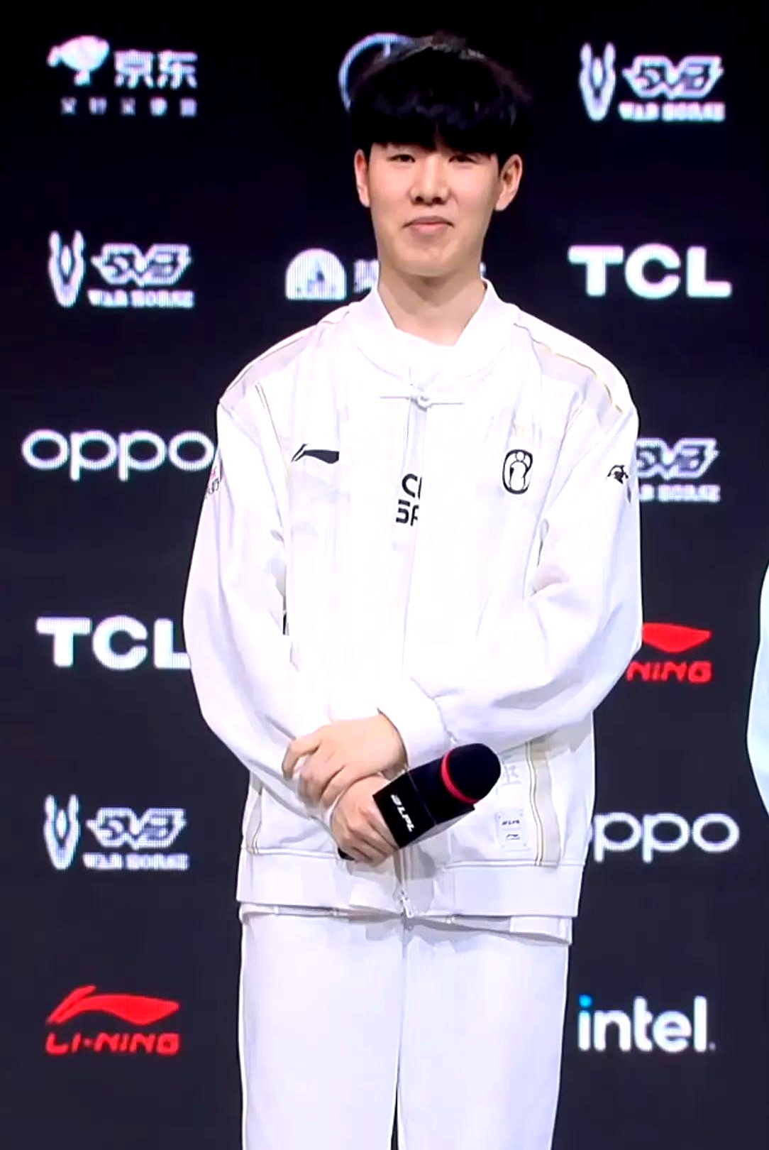 Bilibili Gaming 在 LPL 2025 年第二阶段季后赛中强势开局