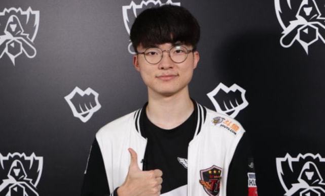 GALA：现在这个版本的话很多AD都能玩 主要是搭配上中野的阵容