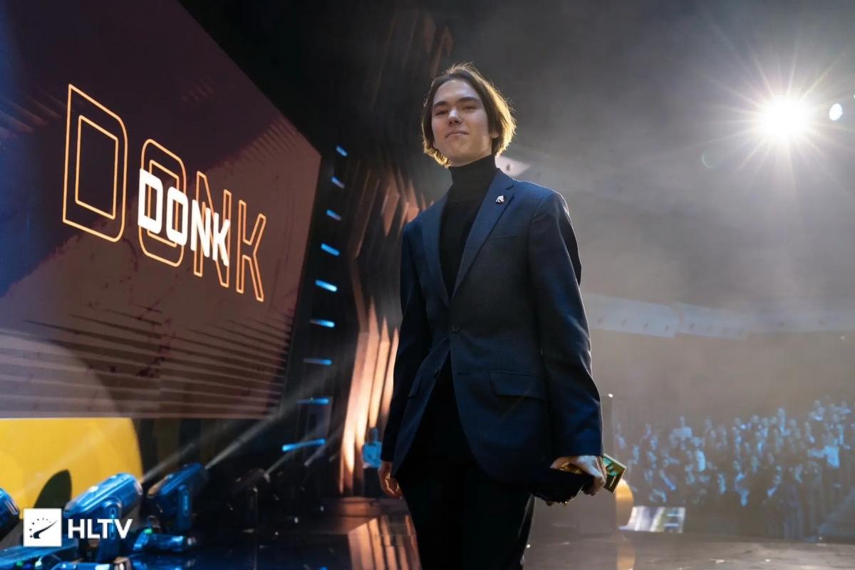 Hope谈斯莫德热度下滑：前期比较弱 对手会逼团让他发挥不了作用