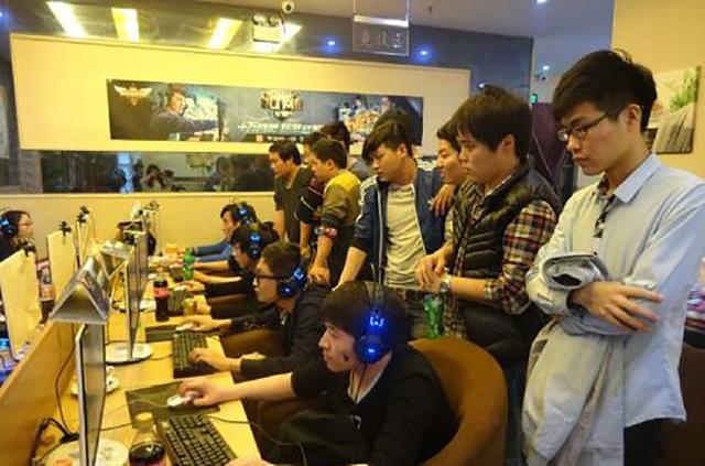 Legacy 对阵 Mouz ， The MongolZ 与 G2 争夺 Austin 2025 年 Major 资格赛名额